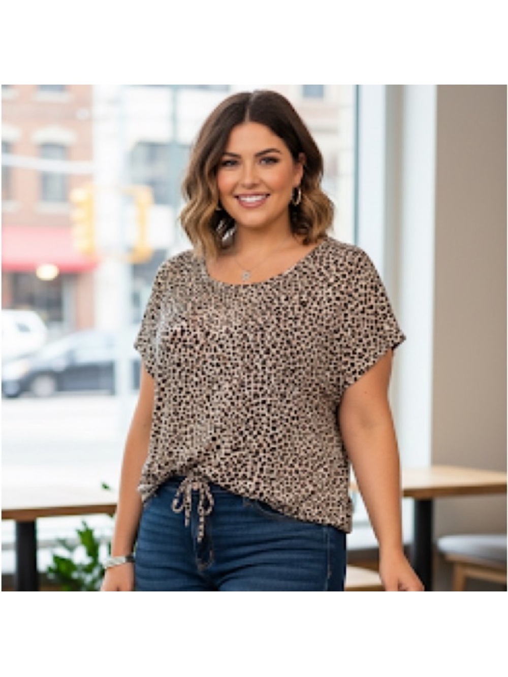 Women’s Short Sleeve Animal Print Tie-Hem Top - Brown